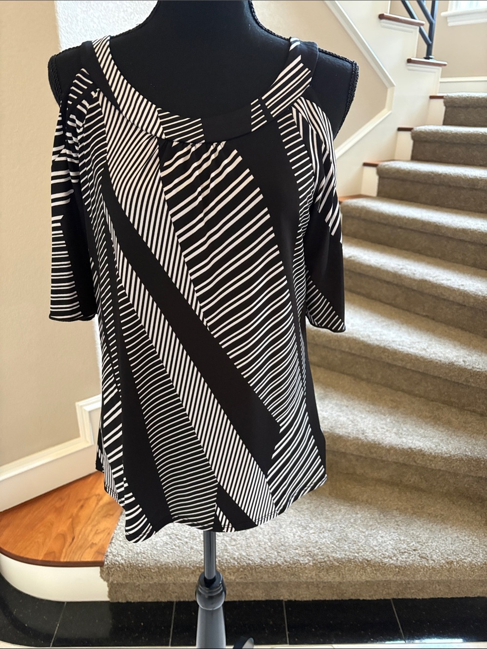 Black & White Cold-Shoulder Striped Blouse